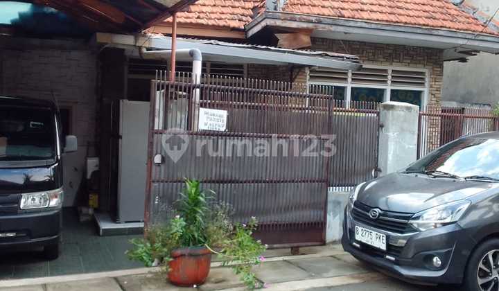Rumah Di Area Tengah Kota Kramat Kwitang. Rumah Sederhana 