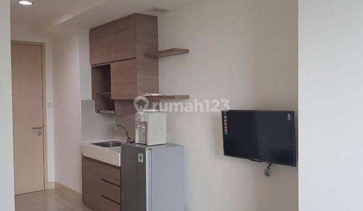 TREE PARK Apartment Tipe Studio. Fully Furnished. 2