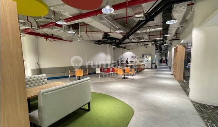 Commercial or Office Space in a Prime Downtown Location Commercial or Office Space in a Prime Downtown Location