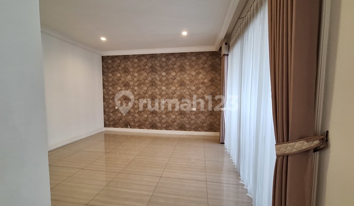 New House & Swimming Pool !! Rumah Baru Di Pulomas Utara. Bagus 2