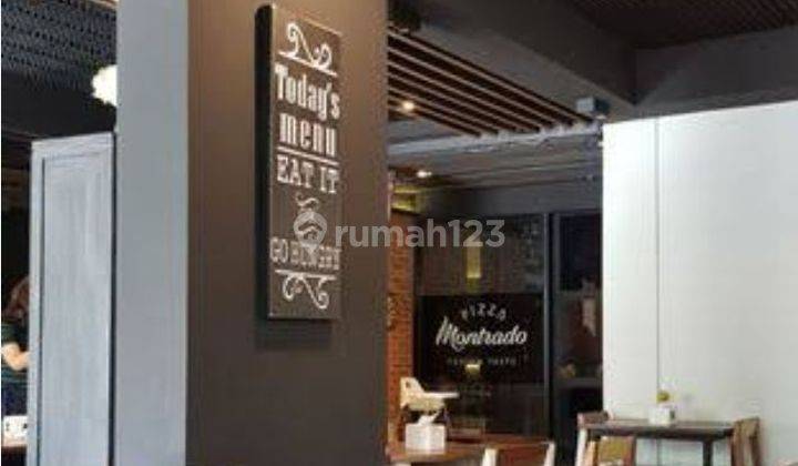 Ruang Usaha Ex. Coffee Shop Di Arteri Gading 1