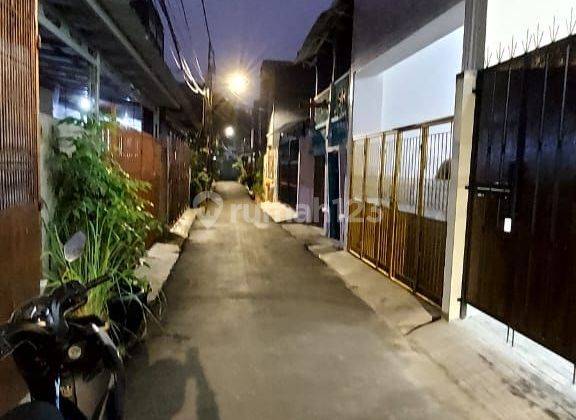 Rumah Minimalis Sederhana 2 ¹/² Lantai Di Jalan Dr. Makaliwe Grogol 2