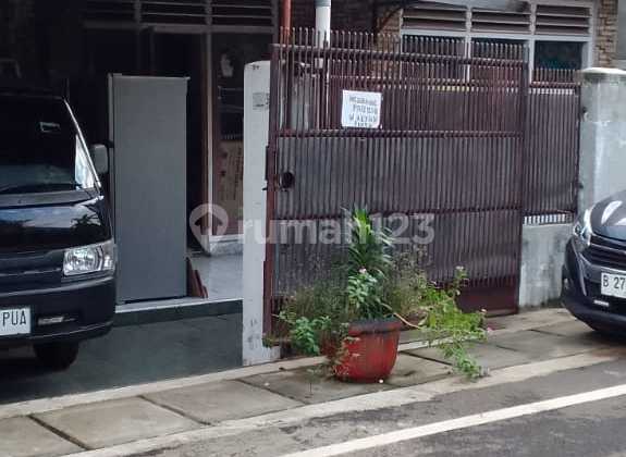 Rumah Di Area Tengah Kota Kramat Kwitang. Rumah Sederhana  2
