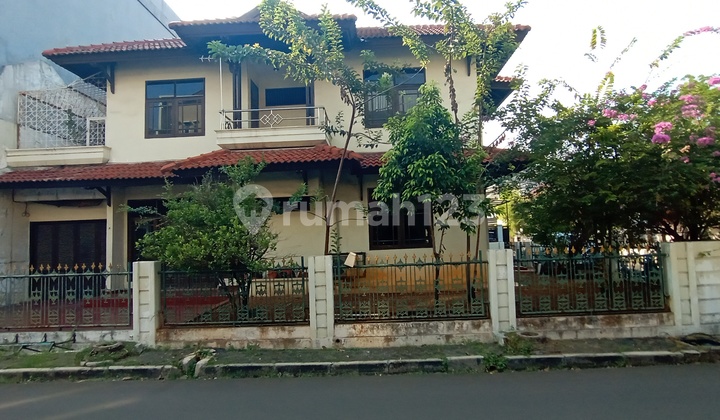 Rumah Hoek 2 Lantai, SHM di Griya Inti Sentosa Sunter Jakarta Utara Rumah Hoek 2 Lantai, SHM di Griya Inti Sentosa Sunter Jakarta Utara