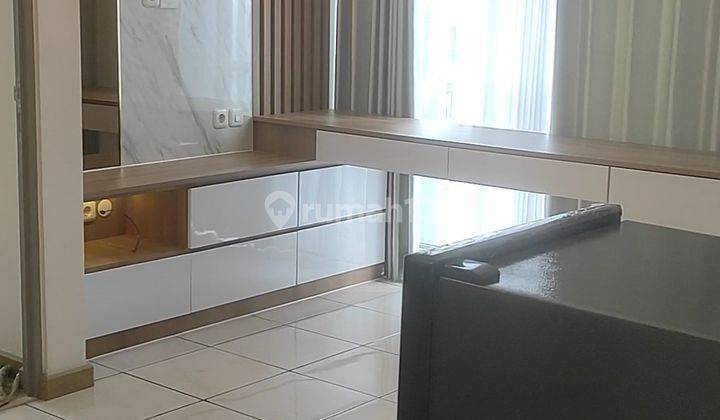 Apartemen 1 BR Furnished Baru Bagus Serpong Midtown Residence Sumarecon Serpong Tangerang Banten 2