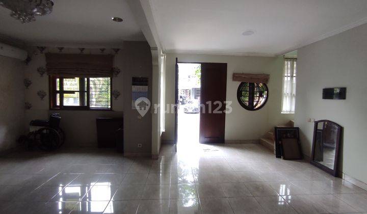 Rumah 2 Lantai Semi Furnished Di Taman Hokaido Lippo Karawaci Tangerang Banten 1