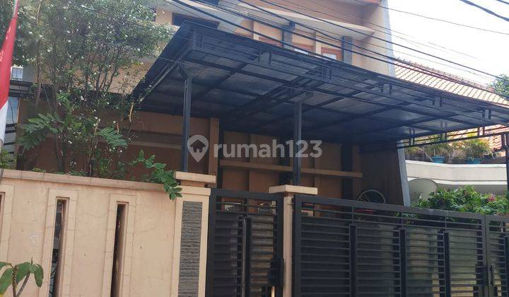 Rumah 2,5 Lantai Lokasi Strategis di Kramat Senen Jakarta Pusat 1