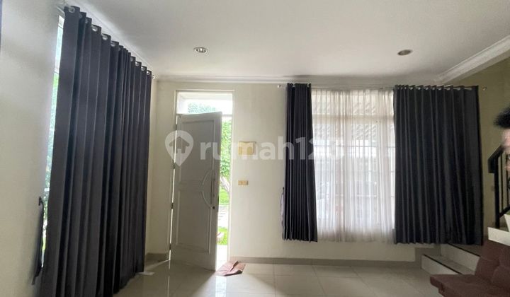 For Rent Fast Semi Furnished House in Green Lake City Tangerang