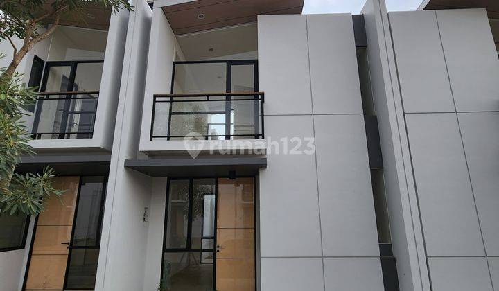 Disewakan Rumah 2Lt Semifurnished, Cendana Essence Lippo Karawaci 1