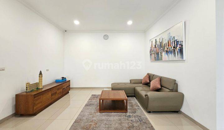 Dijual Rumah Hoek 2 Lt Sutera Leora di Alam Sutera Tangerang 1