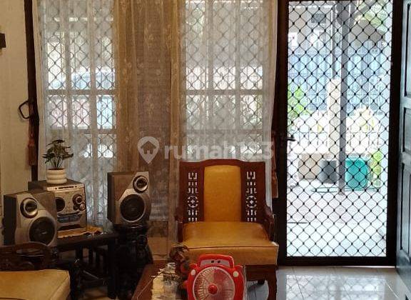 Dijual Secepatnya, Rumah 4 Kamar di Cimone Permai, Kota Tangerang 1