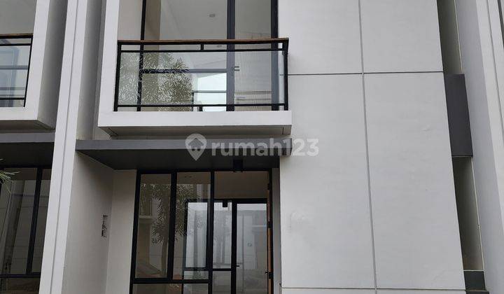 Disewakan Rumah 2Lt Semifurnished, Cendana Essence Lippo Karawaci 2