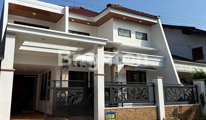 Rumah Besar Cantik dan Terawat Araya 1