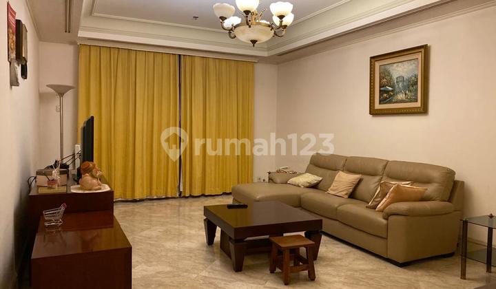 Apartemen Mewah 3 Kamar Full Furnish Dekat Pakuwon Mall dan Tol 2