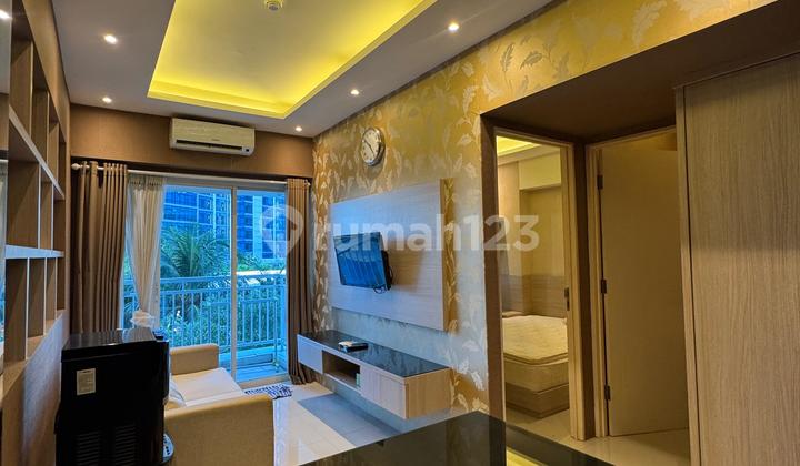 Orchard 2-Bedroom Apartment Connected to Mall Low Floor Beautifully Furnished 2