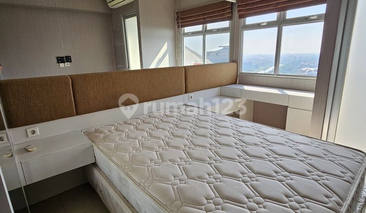 Gunawangsa Merr Studio Furnish Cantik Lantai Tengah Siap Huni 1