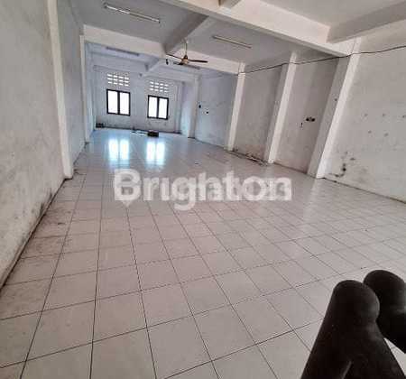 Shop House for Rent in a Strategic Location at Soekarno Hatta Km.3, on Jl. Soekarno Hatta 3, Batu Ampar Village, North Balikpapan, Balikpapan City, East Kalimantan, Indonesia, 76136, Balikpapan City. 2