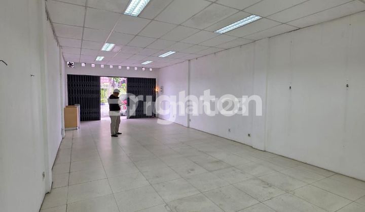 FOR RENT: A SHOPHOUSE BY THE ROADSIDE IN THE CITY CENTER