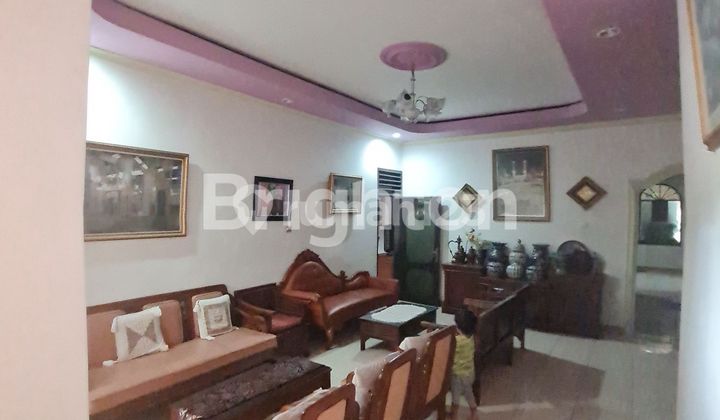 Satu Lahan ada 2 Rumah Siap Huni 2