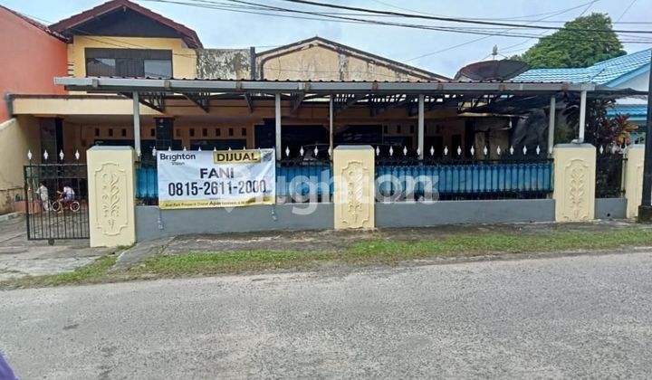 Satu Lahan ada 2 Rumah Siap Huni Satu Lahan ada 2 Rumah Siap Huni