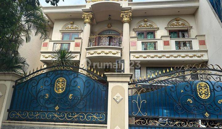 Rumah Mewah 4 lantai PIK Pantai Indah Kapuk, Jakarta Utara 2