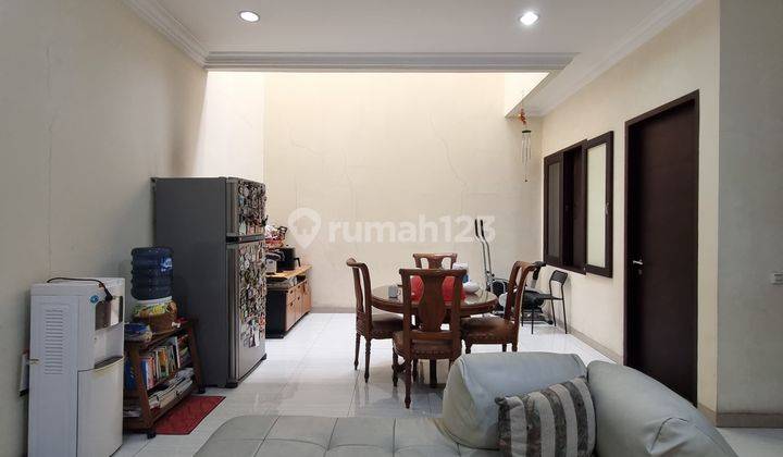 Rumah 2 Lantai Bagus di Taman Permata Buana, Jakarta Barat 2