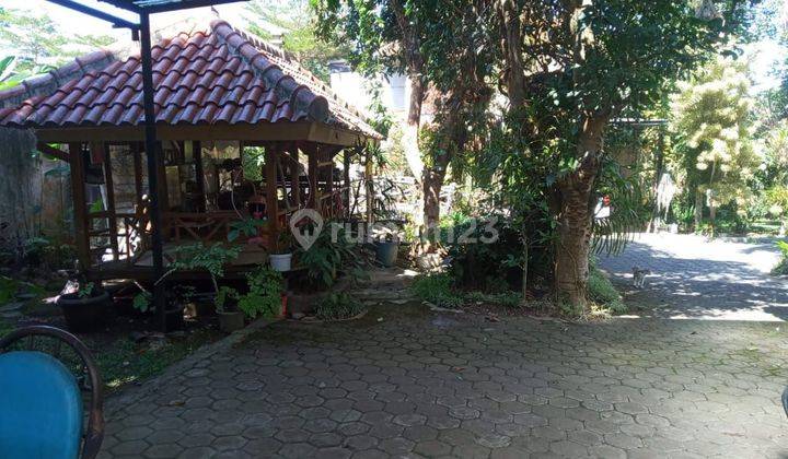 DIJUAL RUMAH DENGAN TANAH LUAS DI SARIWANGI 
 1