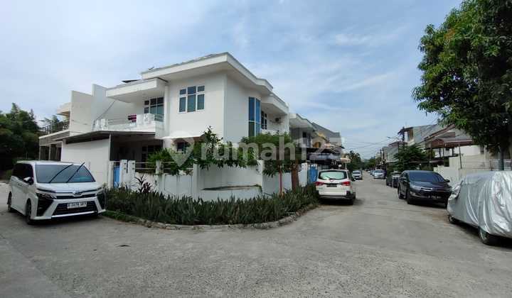 Ready-to-Occupy House in Muara Karang Block 10 2