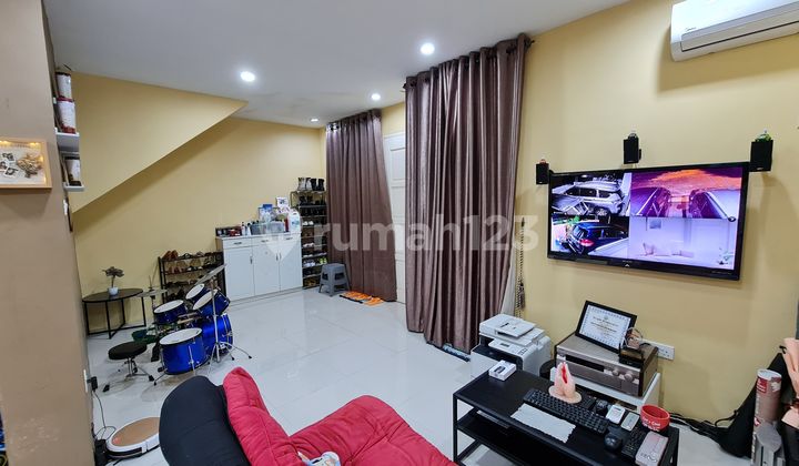 Rumah 2 Lantai Daerah Industri Dan Bisnis Di Batam Centre 2