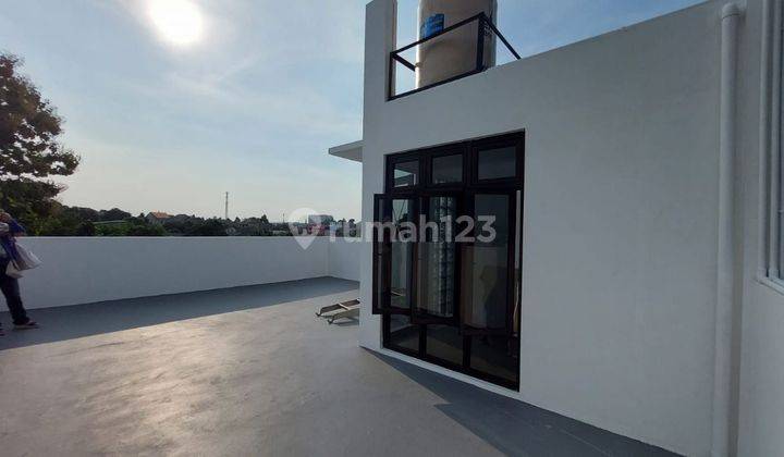 Rumah 3 Lantai Design Menarik Ada Rooftop Di Jatibening  2