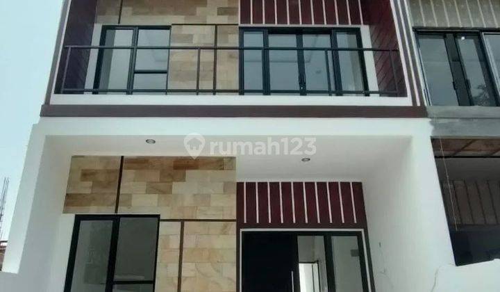 RUMAH 2 LANTAI SIAP HUNI CIPAYUNG JAKARTA TIMUR 2