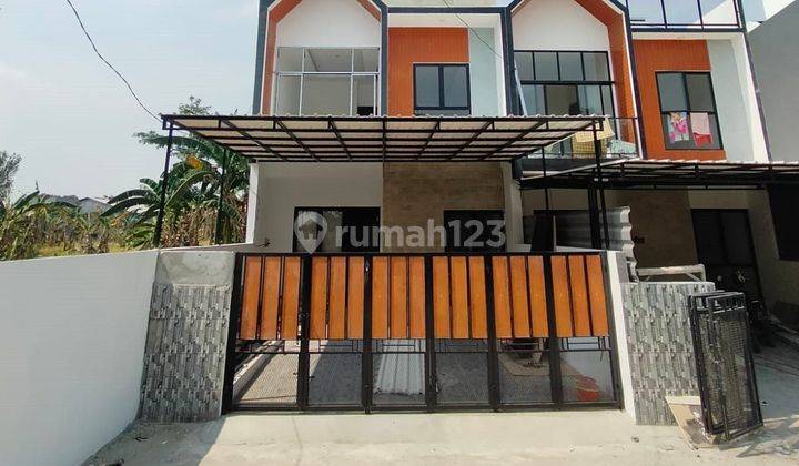 TOWNHOUSE 2,5 LANTAI DI HOOK CIKEAS CIBUBUR 1