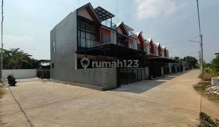 RUMAH 2,5 LANTAI SIAP HUNI CIKEAS CIBUBUR 2