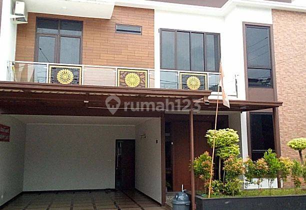 RUMAH MEWAH FULL FURNISH DEKAT KOTAWISATA 1