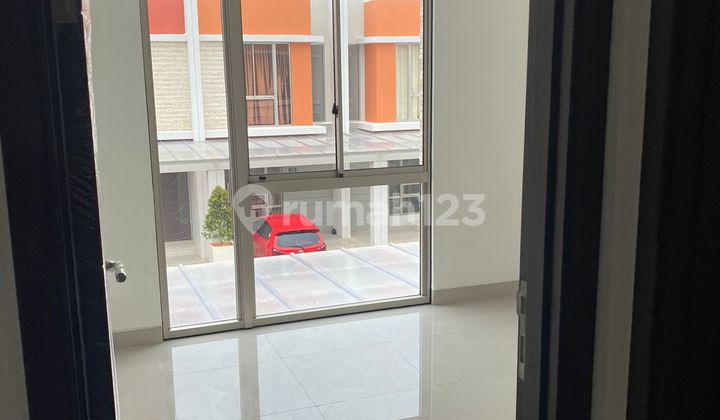 DISEWA RUMAH PIK 2 HAWAII PARADISE 2 KAMAR TIDUR 2