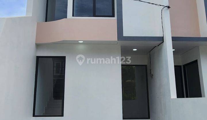 Rumah 2 Lantai Baru Sertifikat Hak Milik di Gading Griya Residence, Jakarta Utara 1