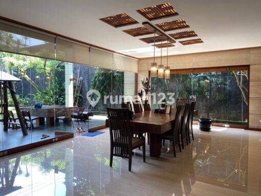 Rumah Luxury Mewah, Modern di Setraduta Arsitek By Suwito 2