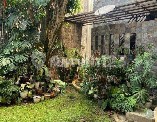 Rumah 3 Lantai di Setraduta Lestari Bandung 2