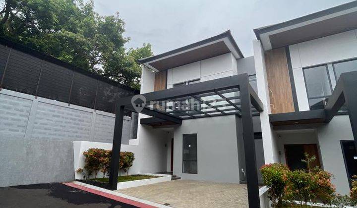 Rumah Baru Modern Minimalis di Setraduta Casa Grande Bandung 1