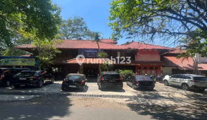 Rumah Cafe Berjalan di Karang Layung , Sukajadi Bandung 1