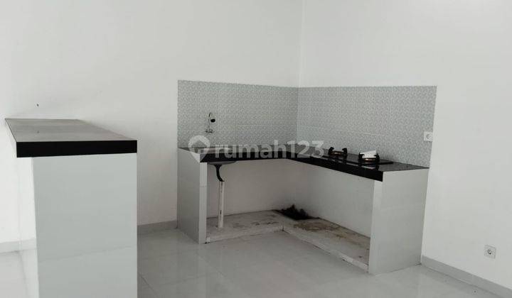 Villa Brand New Padang Linjong for rent 2