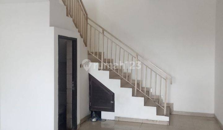 For Rent New 2-Storey Shophouse on West Denpasar Main Road 2