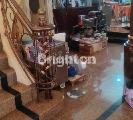 RUMAH MEWAH DAN PREMIUM DI MUHAMAD YAMIN RENON 2