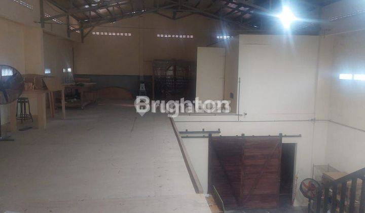 TEMPAT DAN LOKASI LANGKA UNTUK SIMPAN BARANG ATAU WORKSHOP 1