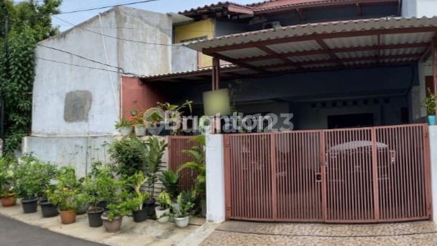 Rumah 2 Muka Depan Rumah Belakang Tempat Usaha