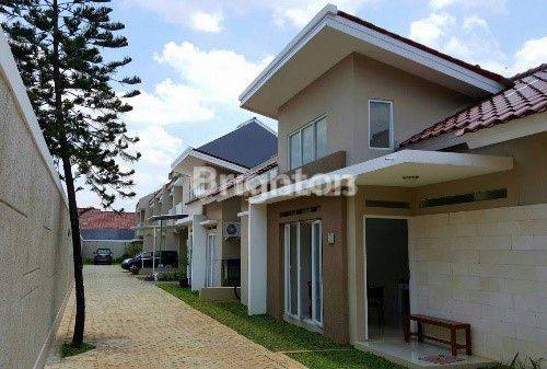 RUMAH TROPIS CANTIK DALAM CLUSTER DI DEPOK 1