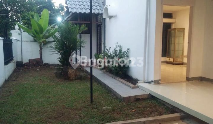 RUMAH TERAWAT TANAH LUAS DI MEGA CINERE