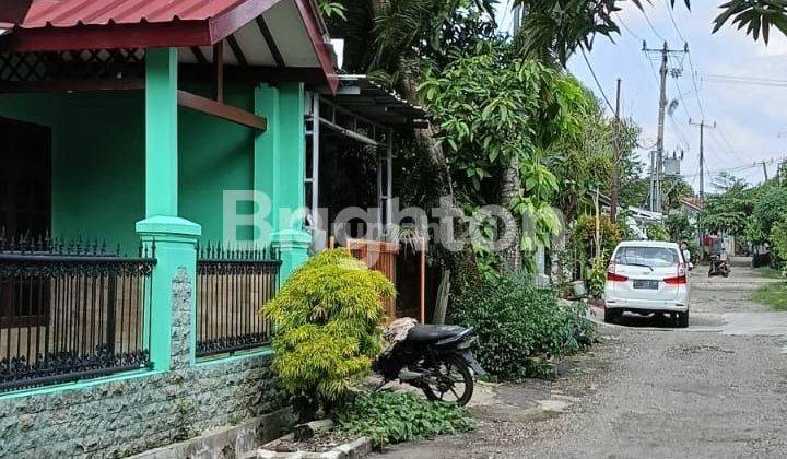 RUMAH DI HOOK SIAP HUNI TERAWAT DI BOJONG GEDE 2