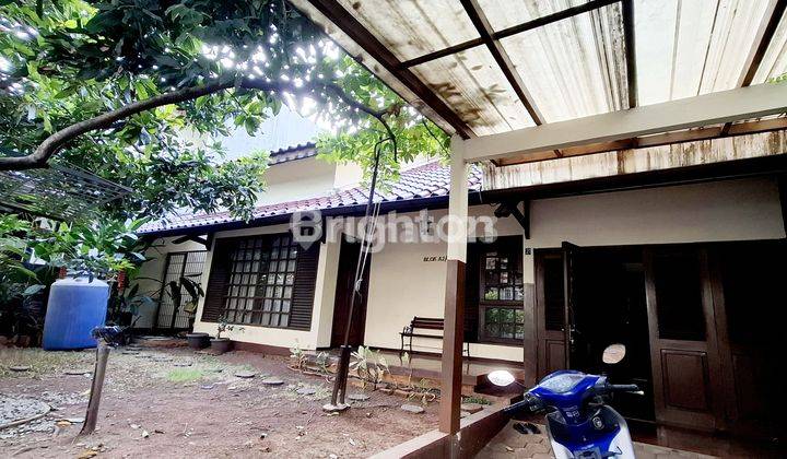 RUMAH SIAP HUNI TERAWAT LOKASI STRATEGIS DI BINTARO SEKTOR 1 2