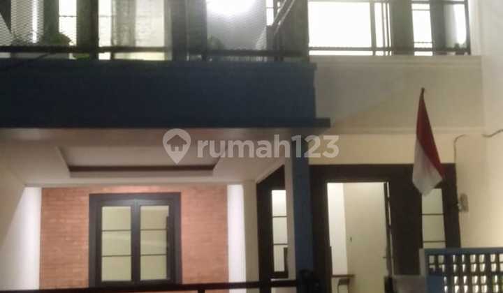  RUMAH BARU STATEGIS DI GRAHA BINTARO